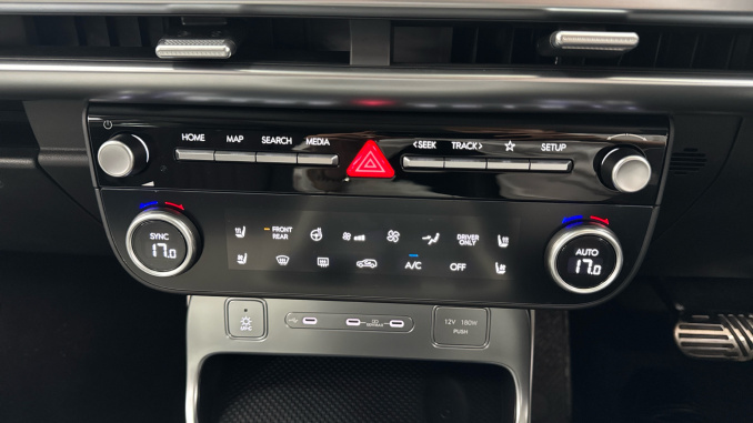 Hyundai IONIQ 9 314kW Calligraphy 110kWh 5dr AWD Auto Electric Estate - Image 26